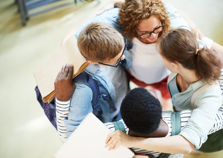 İnsan İlişkileri ve İletişim Sorunları